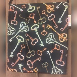 LuLaRoe Medium Keys Cassie