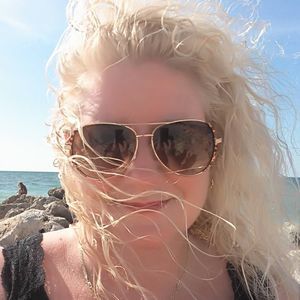 Meet your Posher, Chrissy