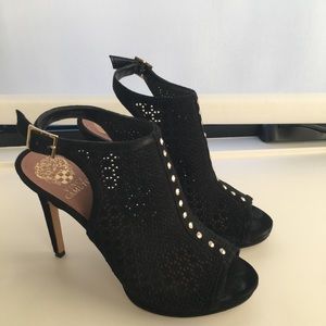 Vince Camuto 8.5 suede black heels pumps