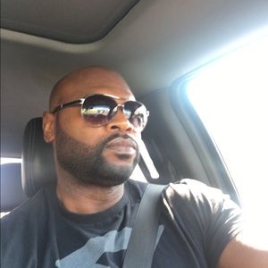 Meet your Posher, Earl