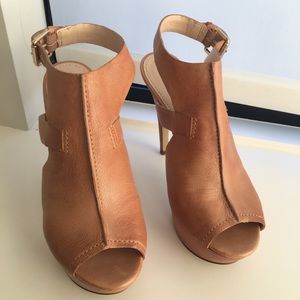 Guess tan heels.