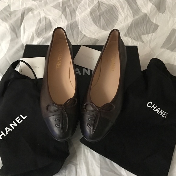 Chanel ballerinas in bittersweet