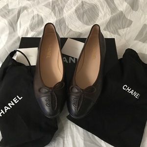 Chanel ballerinas in bittersweet