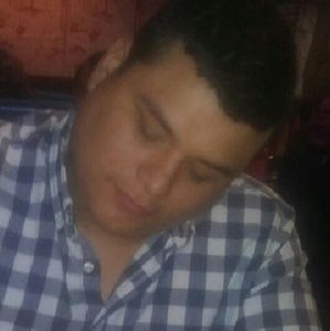 Meet your Posher, Efrain