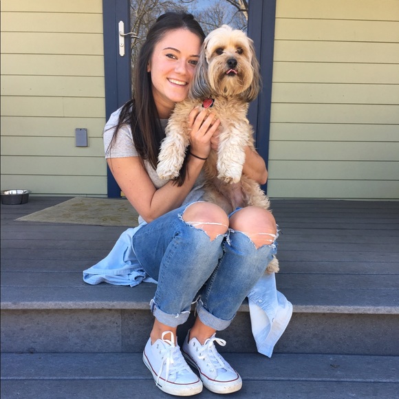 Meet your Posher, Trisha - Picture 2 of 4