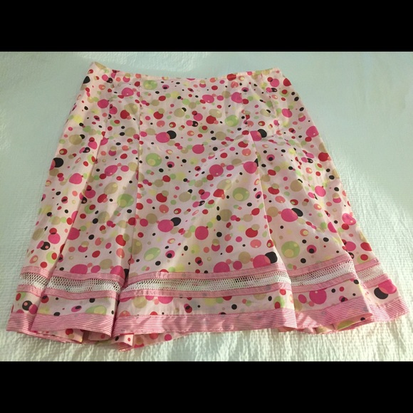 Pretty pink skirt CLOSET CLOSING 8/1
