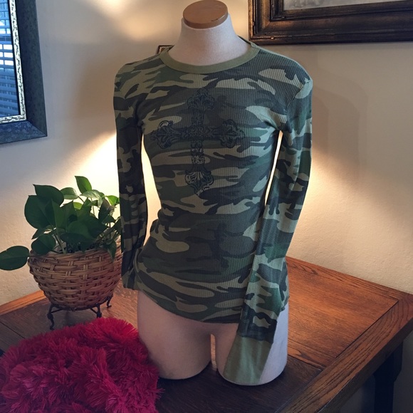 NWOT Starr Luna Camo thermal shirt - Picture 2 of 4