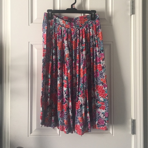 Floral print skirt - Picture 1 of 1