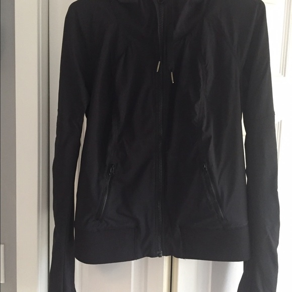 Lululemon lightweight lined jacket barely worn