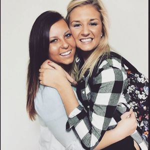 Meet your Posher, Abbey