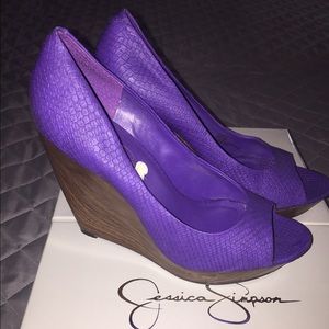 Jessica Simpson wedges size 8