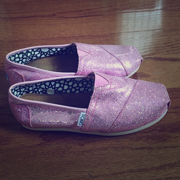 Pink sparkle toms!! Brand new!!