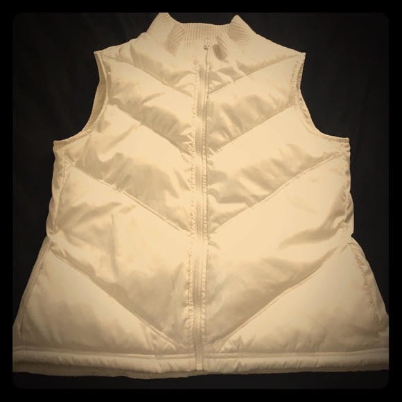 Old Navy Puffer Vest
