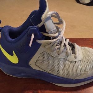 Boys Nikes