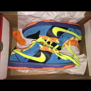 Skate or Die Sneaker - Authentic - 6.5 Y