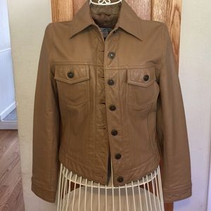 **  Surprise 24 hr Sale**Leather jacket size 6