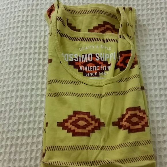 A nice Native American inspired tank top - Picture 4 of 4