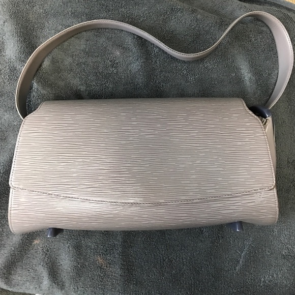 Authentic Louis Vuitton Epi lavender