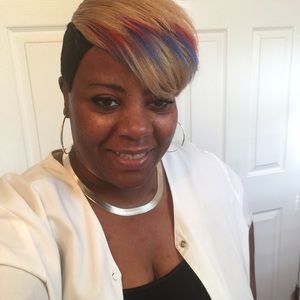 Meet your Posher, Verlena