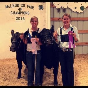 Meet your Posher, Ashley