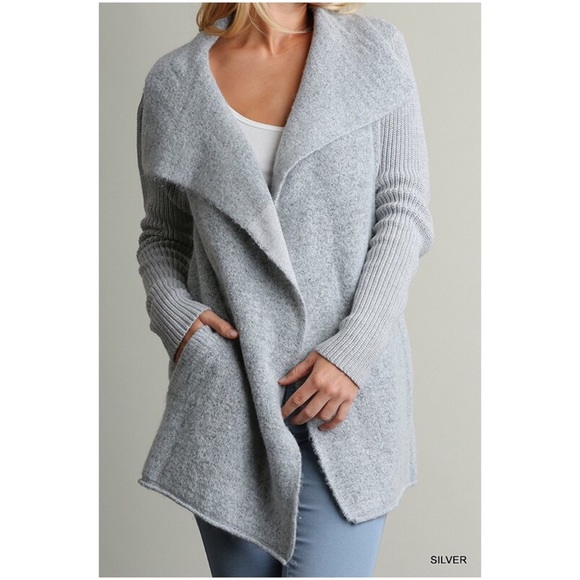 RESTOCKED!Silver Open Cardigan - Picture 3 of 4