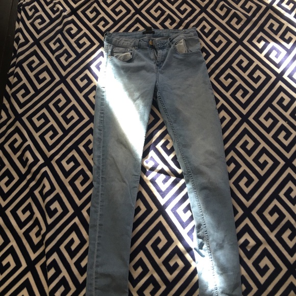 H&M light wash skinny jeans size 8 - Picture 1 of 1
