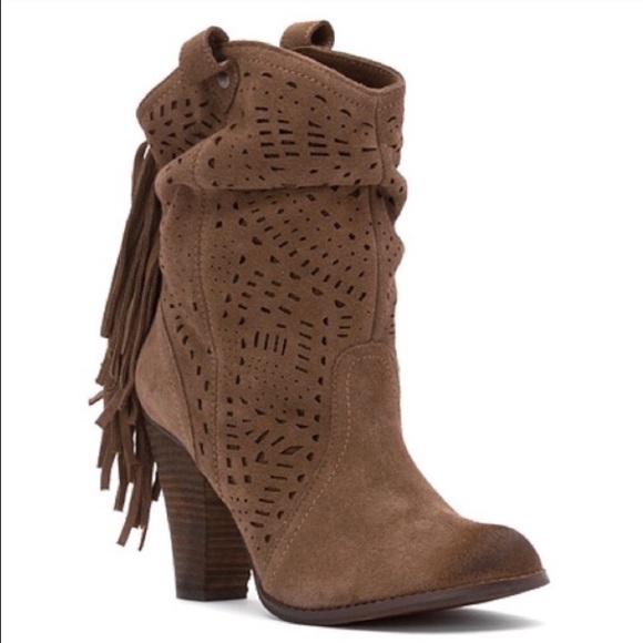 NIB Naughty Monkey Brown Suede Fringe Booties - Picture 4 of 4