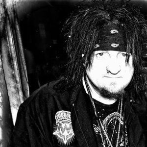 Meet your Posher, Lonnie