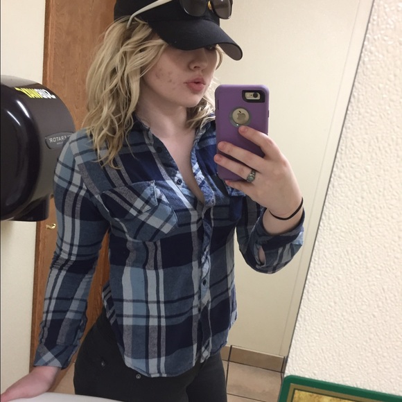 Meet your Posher, Haley - Picture 1 of 1