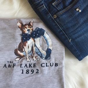 Abercrombie & Fitch Puppy Print Tee