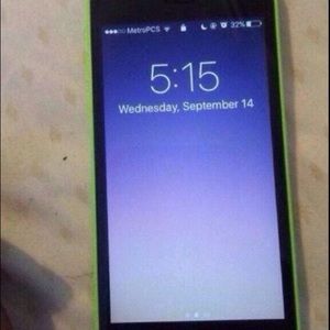 Iphone 5c needs to sell fast read description