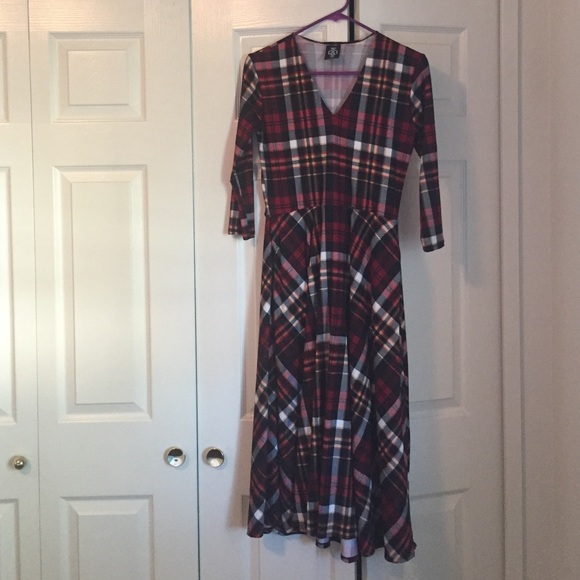 Agnes and Dora Small Curie Dress