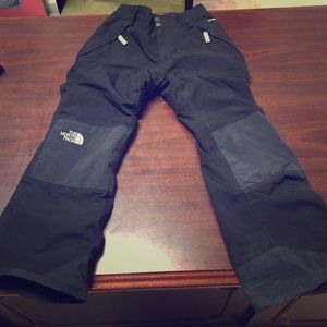 Ski pants- north face hyvent