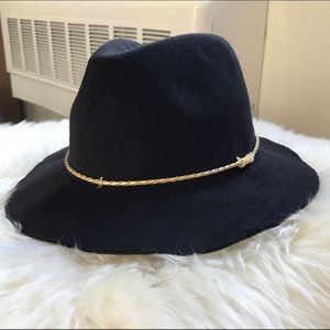 black trilby