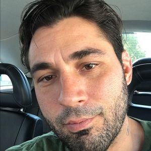 Meet your Posher, Eduardo