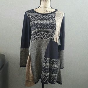 💥SALE!!💥BEAUTIFUL PATTERNED SWEATER💙