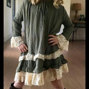 Nwt green peasant dress