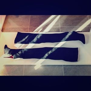 NWT and box - Balmain thigh high suede boots