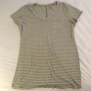Motherhood Maternity Small Tee Olive and Cream