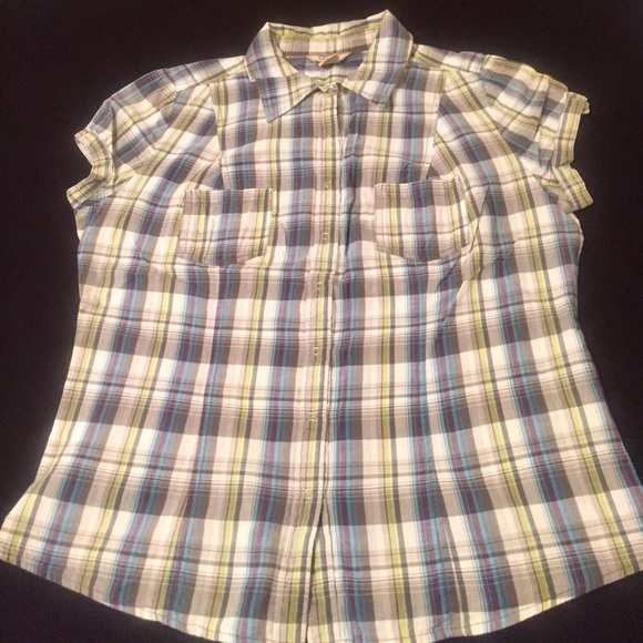 Ladies XL/XG Arizona Jean Two Pocket Button Shirt.
