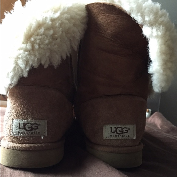 Uggs - Picture 1 of 4