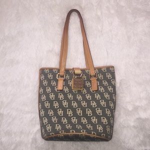 Dooney & Bourke Purse