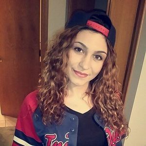 Meet your Posher, Yvette