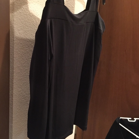 Chico's cold shoulder top 3/4 sleeves Size 0 - Picture 2 of 4