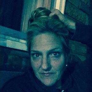 Meet your Posher, Pam