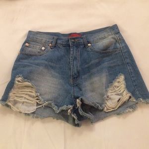 NWOT CUT OFF JEAN SHORTS