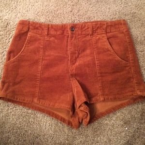 Corduroy light brown shorts