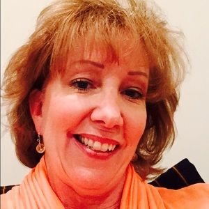 Meet your Posher, Lori