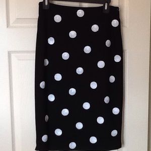 New Size 4 black and sequins white dot skirt.
