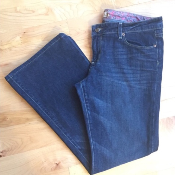 Paige Petite Laurel Canyon Jeans